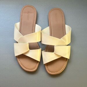 Women’s old navy sandals